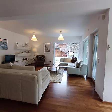 Falcon Kitzsteinhorn - Steinbock 펜션 *